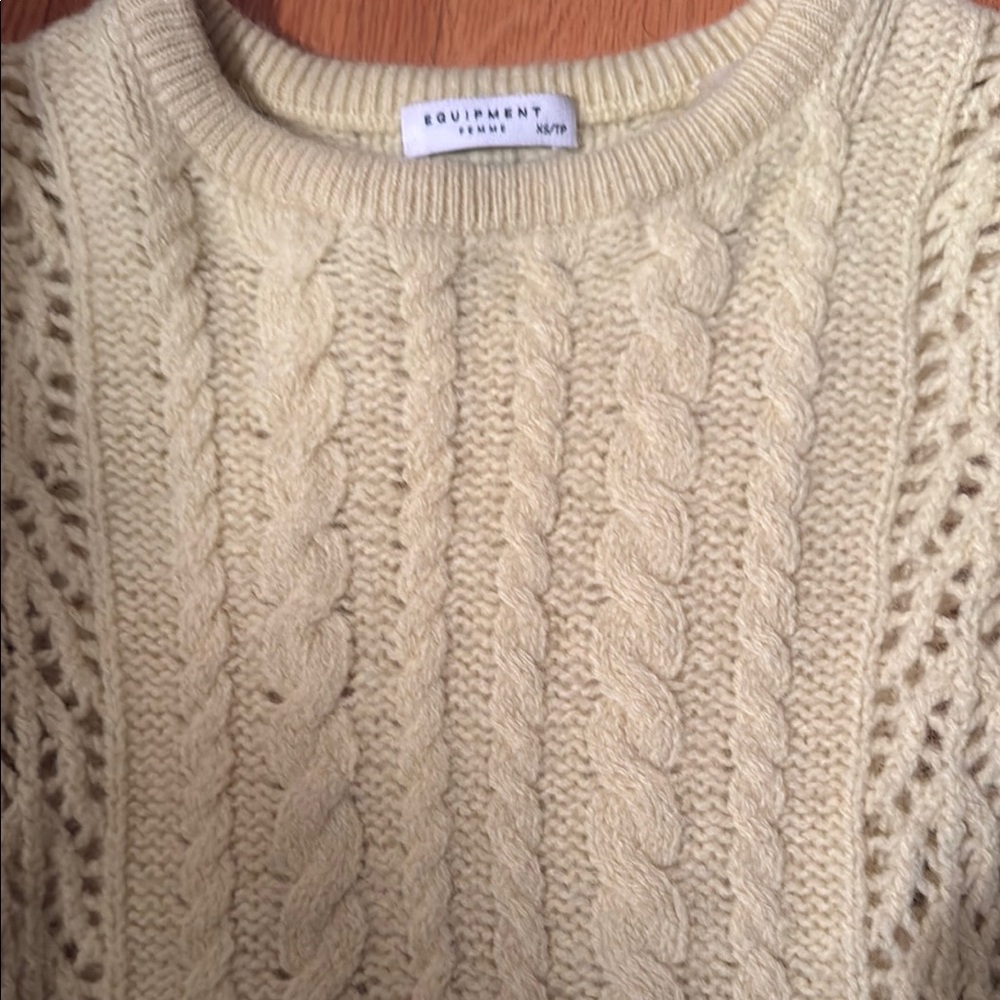 Equipment cashmere alpaca and wool  Sweater with Cable Knit Design